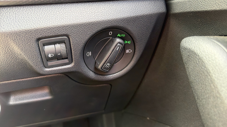 Skoda Kamiq 1.0 TSI 110 SE 5dr DSG Petrol Hatchback